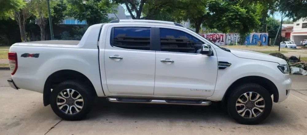 Ford Ranger Limited Xlt 4x4 — foto 3